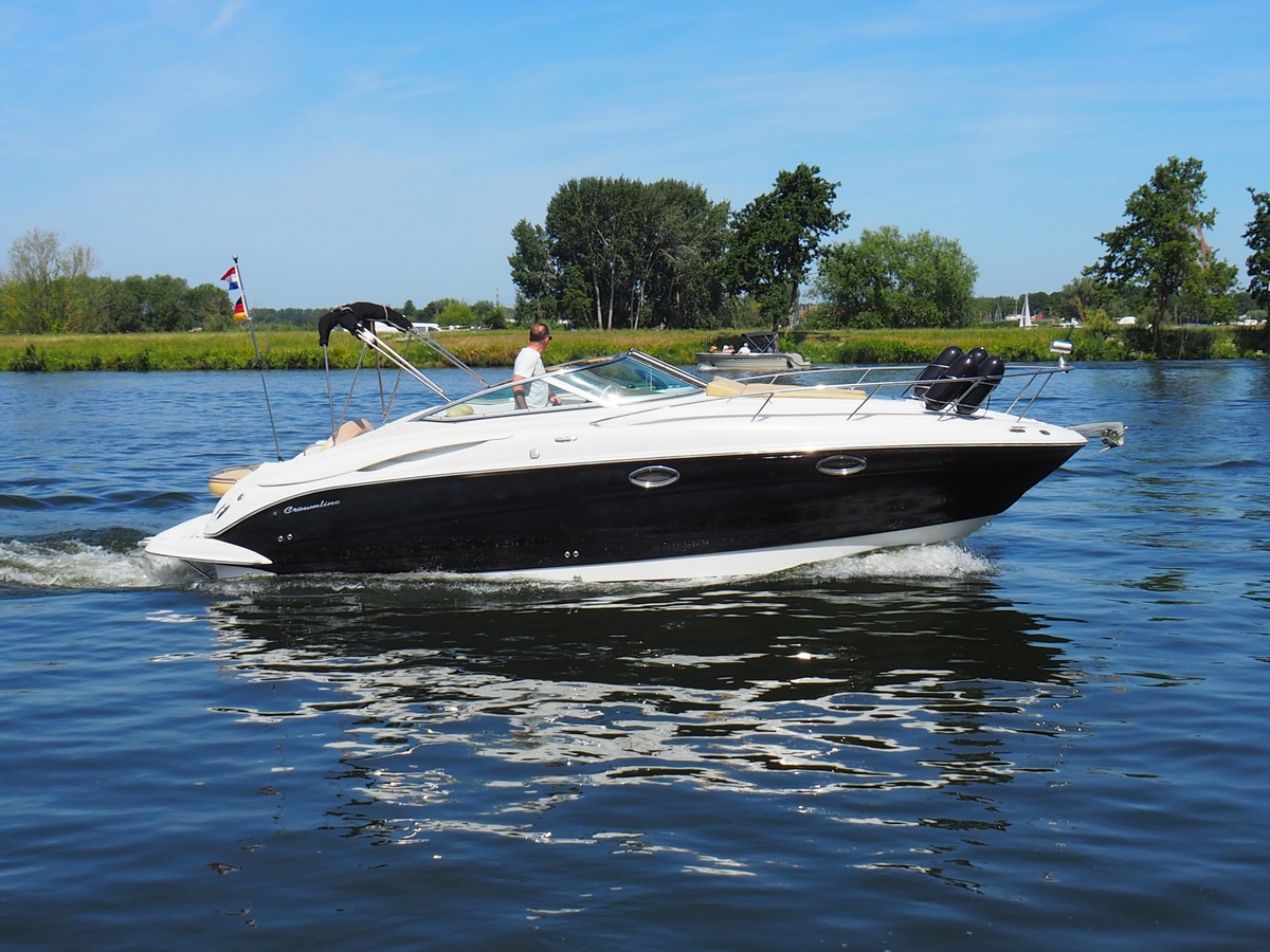 Crownline 280 CR — foto 1 van 37