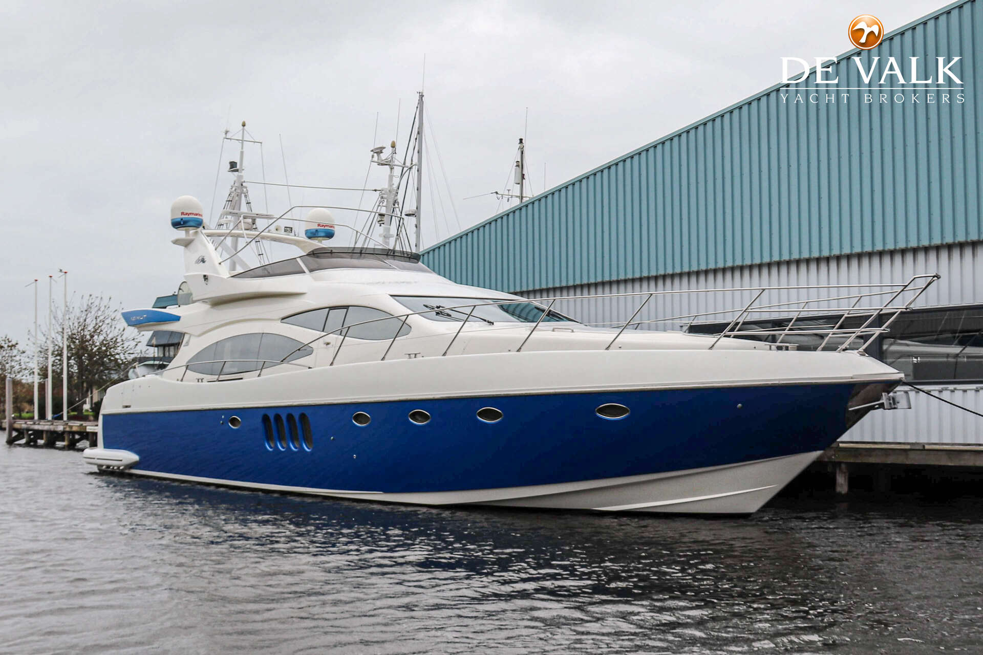 Azimut 68 Plus — foto 1 van 41