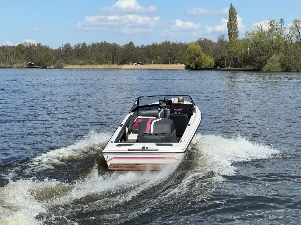 Malibu Euro F3 waterski boot v8 LPG/Benzine  — foto 6 van 22