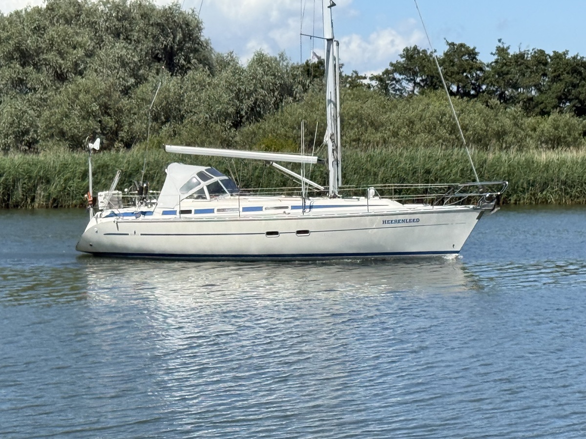 Bavaria Yachtbau GmbH Bavaria Yachts 350 Lagoon — foto 2 van 12