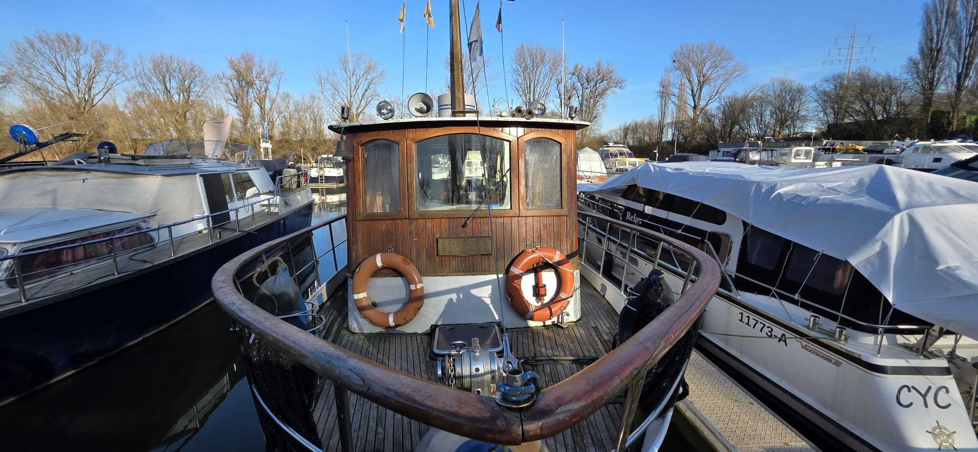 Classic Motor Yacht 14.85 — foto 3 van 15