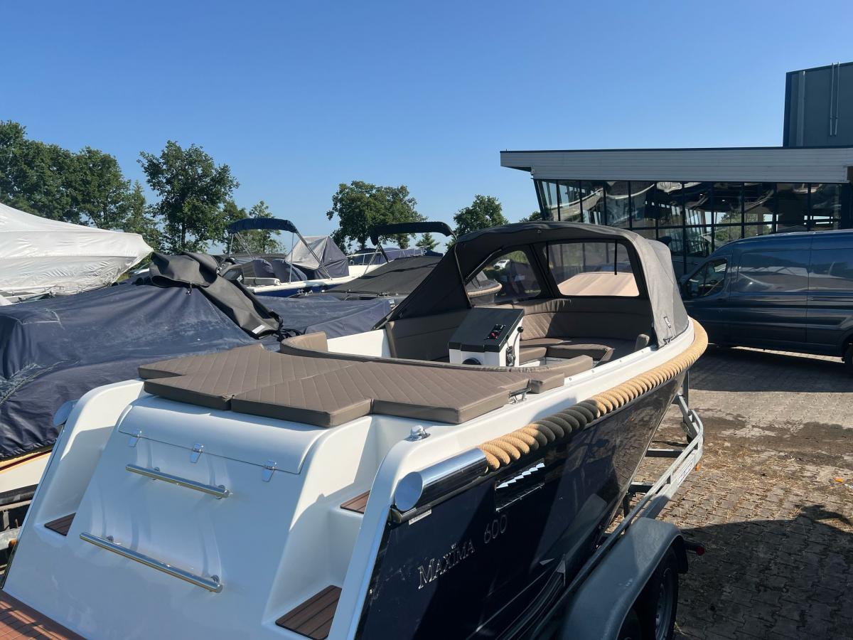 Maxima 600 Tender — foto 6 van 16