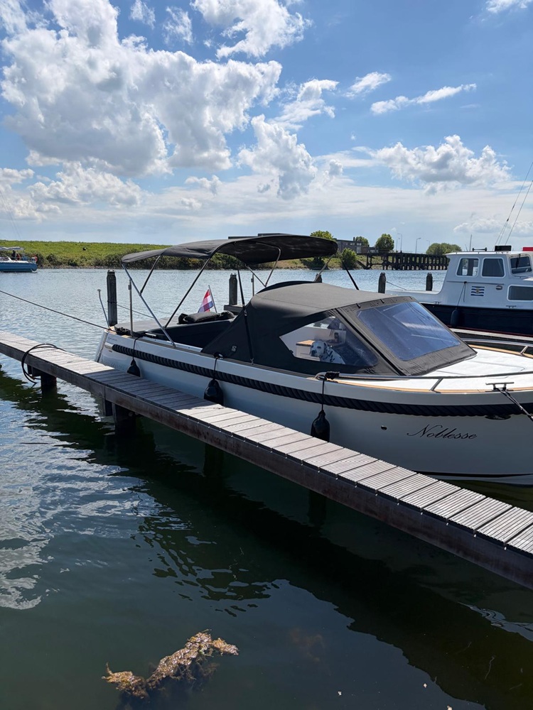 Zeer luxe Maxima 720 uit september 2025, met boegschroef, biminitop en navigatie! — foto 2 van 12