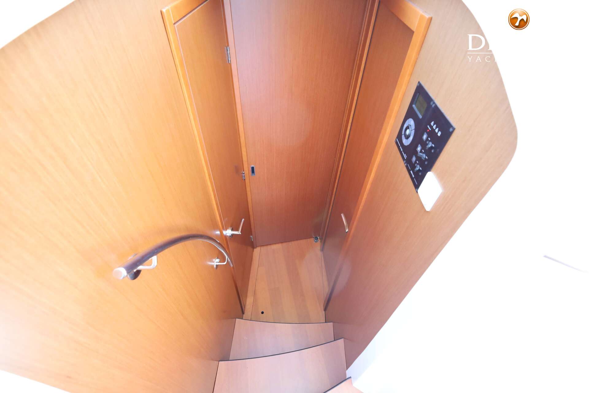 Beneteau Antares 36 — foto 30 van 39