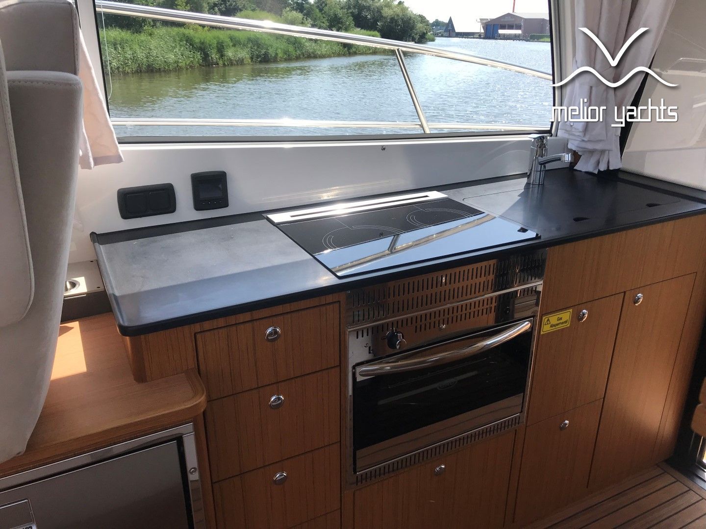 Saga 385 — foto 16 van 39