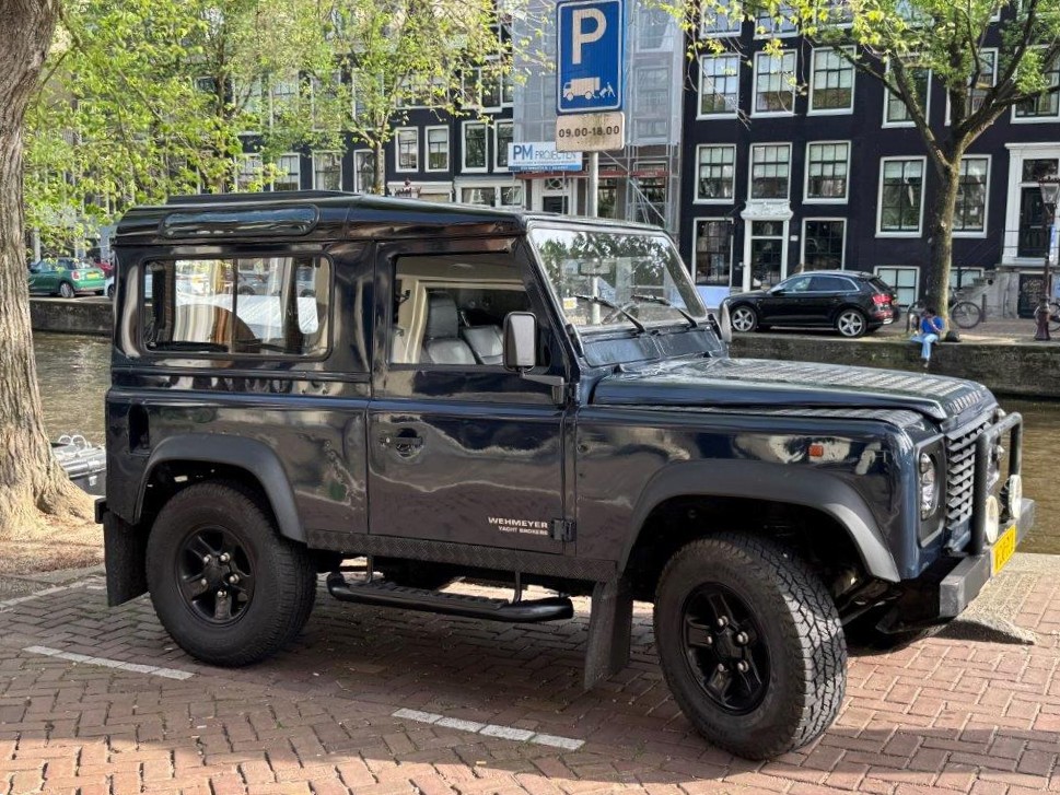 Land Rover Defender 90 2.0 benzine  (Gedupliceerd) — foto 13 van 15
