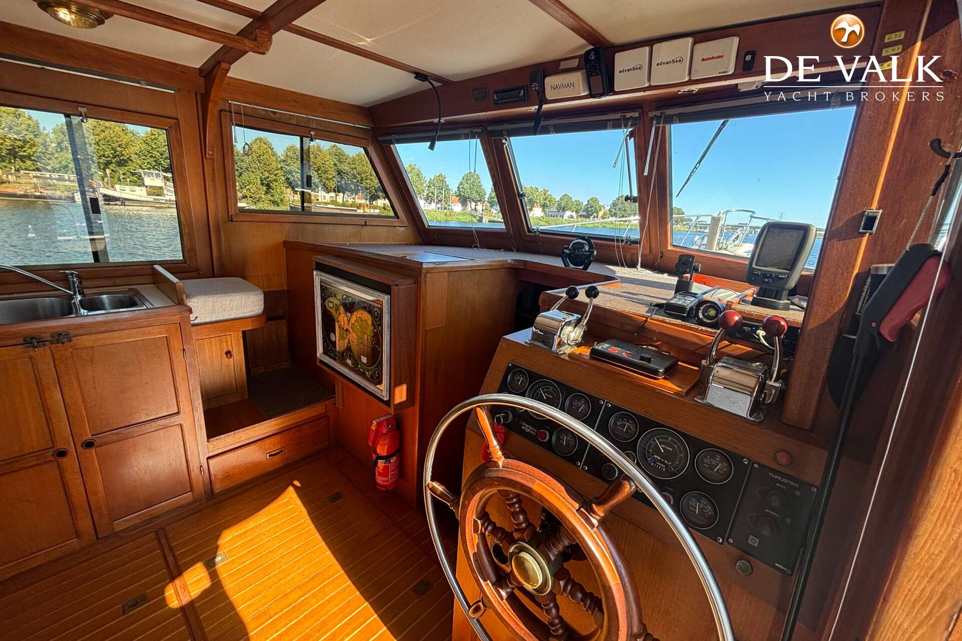 CHUNG HWA BOAT BUILDING TRAWLER 36 SEA SEDAN — foto 28 van 41