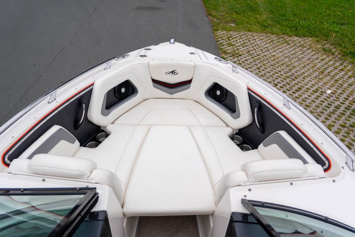 Monterey 238 Super Sport — foto 11 van 24