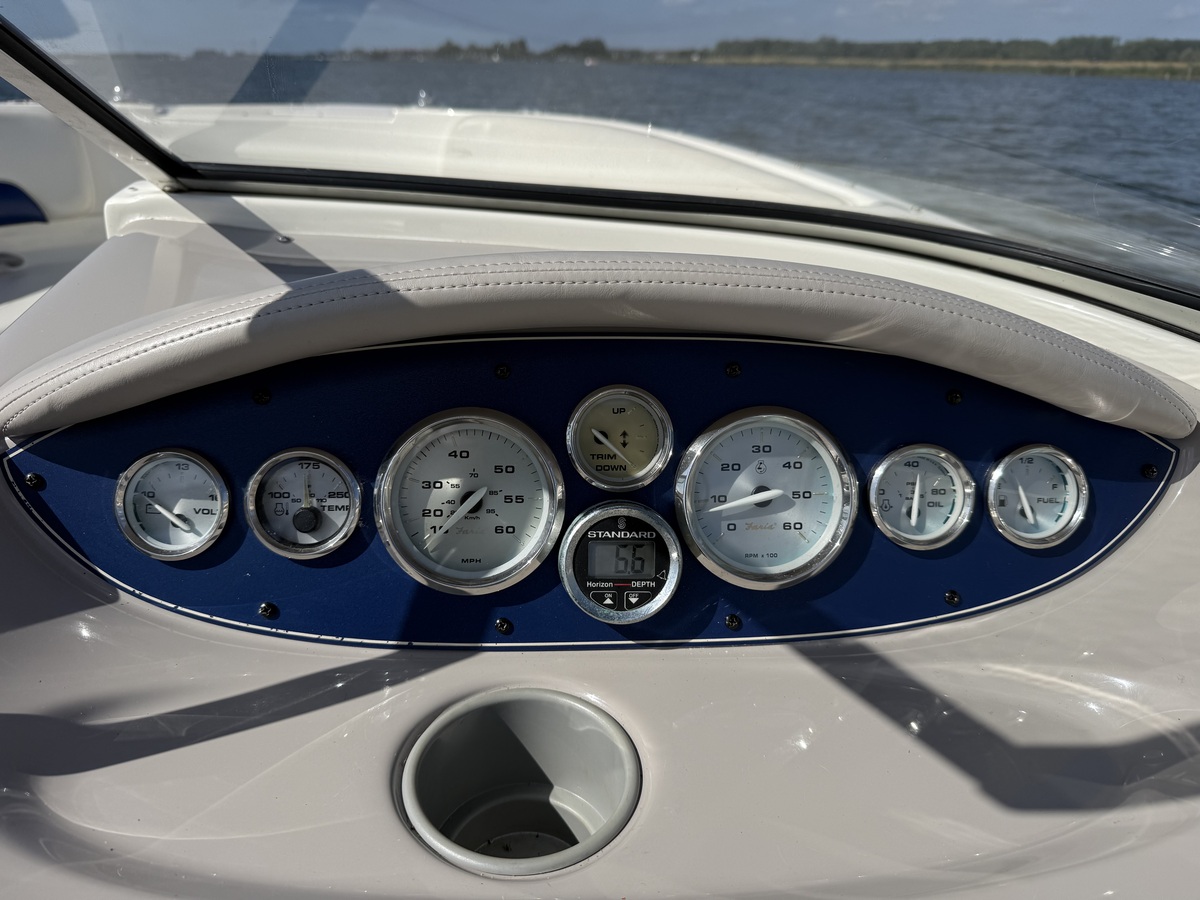 Bayliner 219 SD — foto 43 van 48