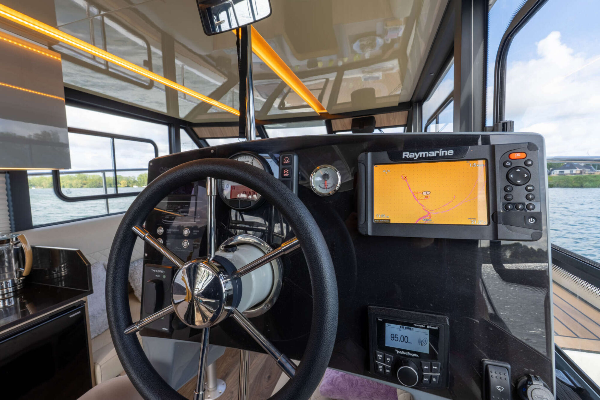 Cobra Yachts Futura 40 Grand Horizon — foto 8 van 55