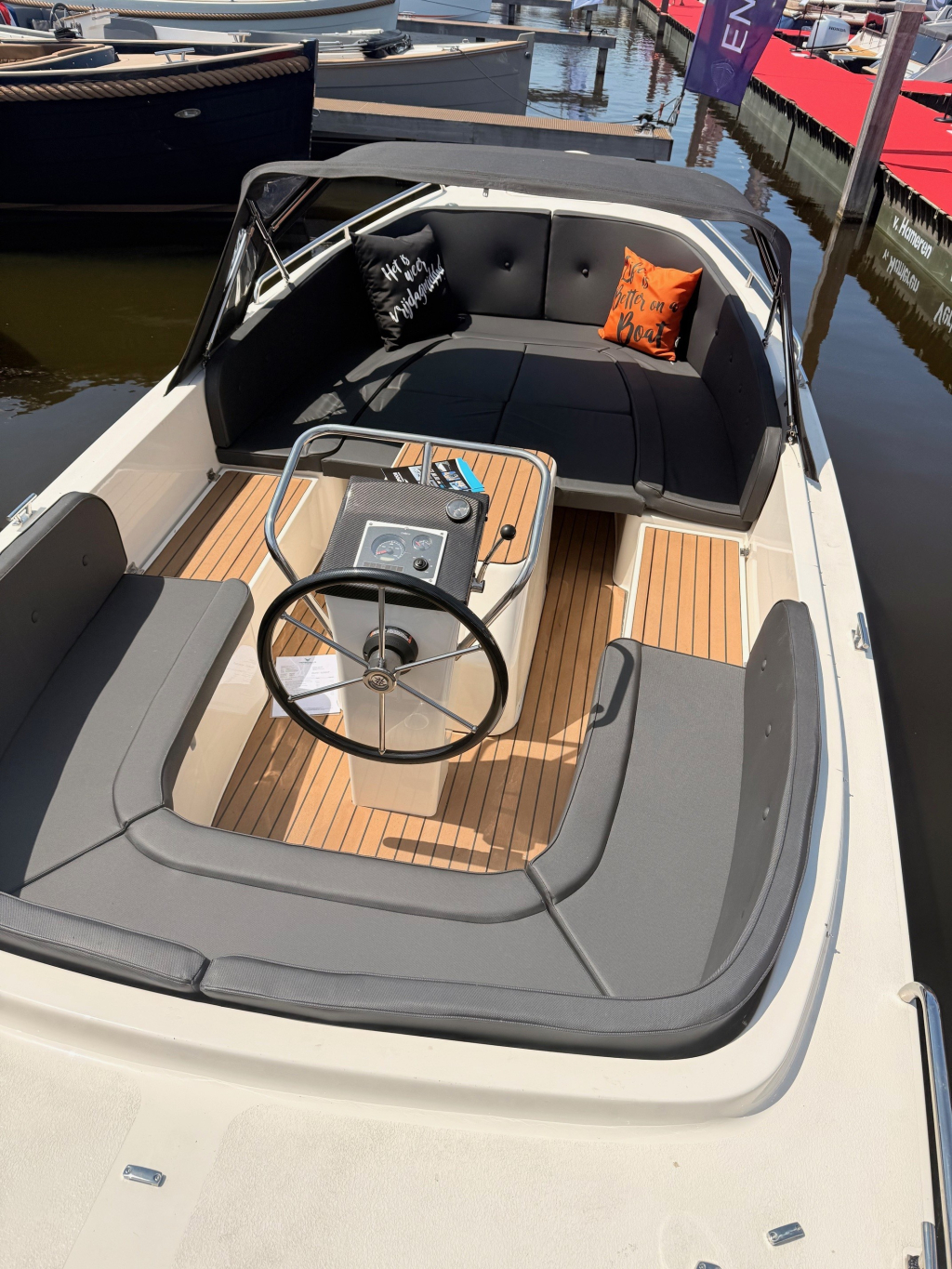 Waterspoor  630 Demo & ELKE ZONDAG OPEN — foto 3 van 6