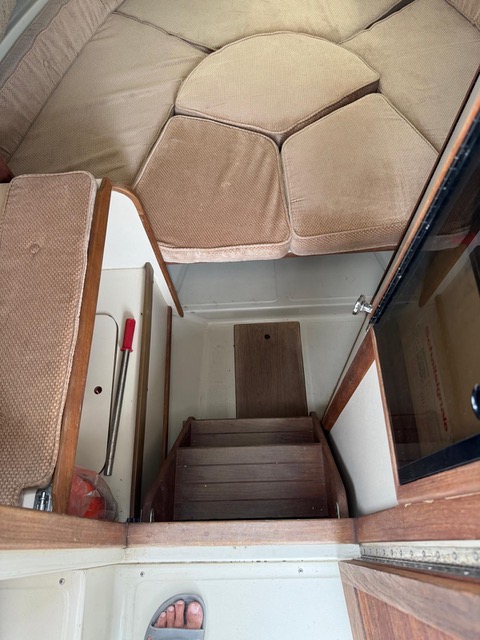 Boston Whaler 25 T-TOP Walk-Around - BluYachting — foto 12 van 12