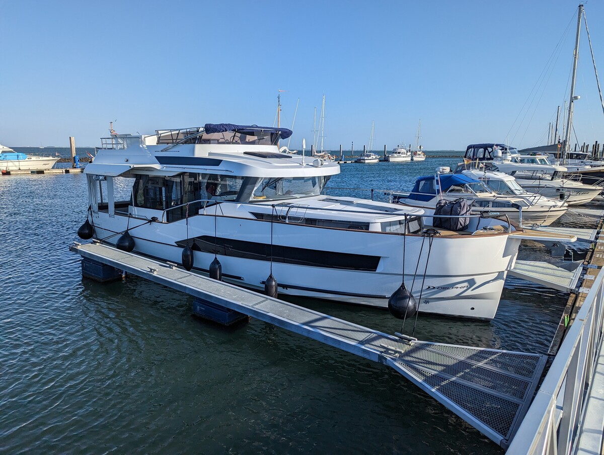 Delphia Yachts 12 Flylounge