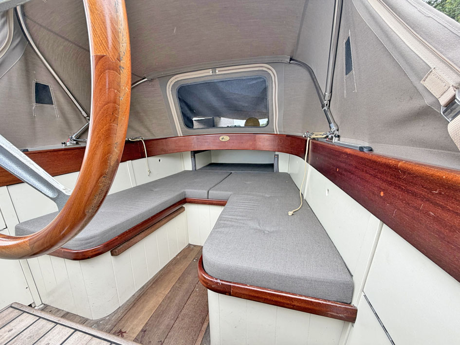 ex Marine Motorsloep 30 — foto 29 van 37