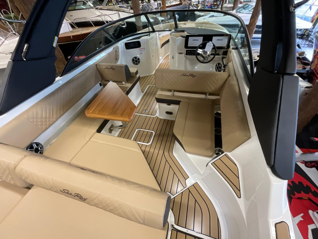 Sea Ray SDX 250 Outboard — foto 12 van 31