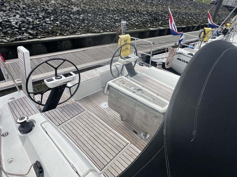Dufour 360 GL — foto 35 van 46