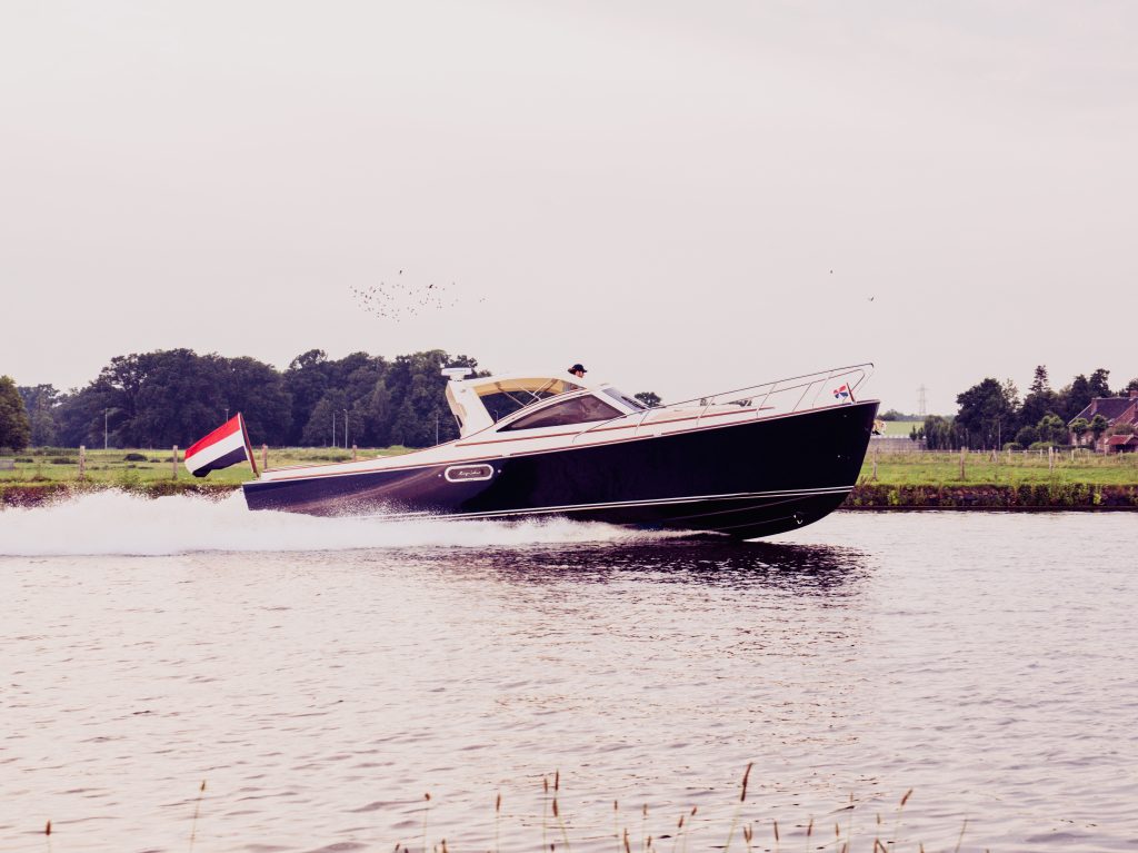 LongIsland 40 Runabout — foto 7 van 25