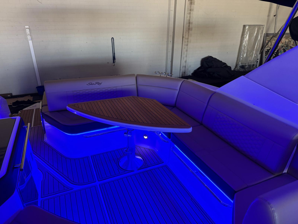 Sea Ray Sundancer 320 — foto 33 van 39