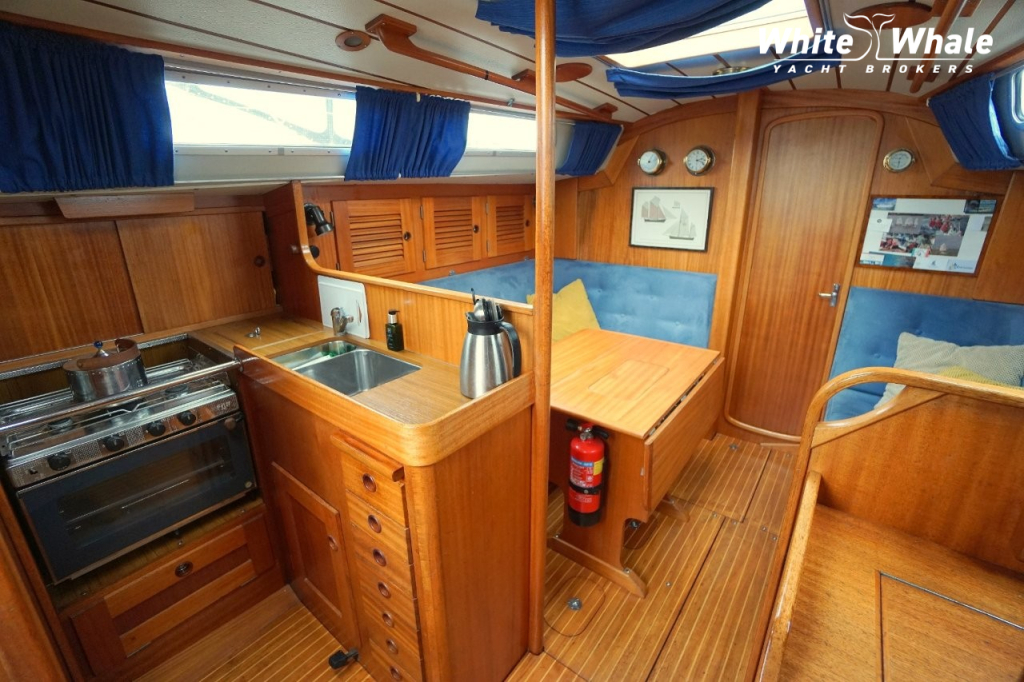 Hallberg-Rassy 34 — foto 16 van 26