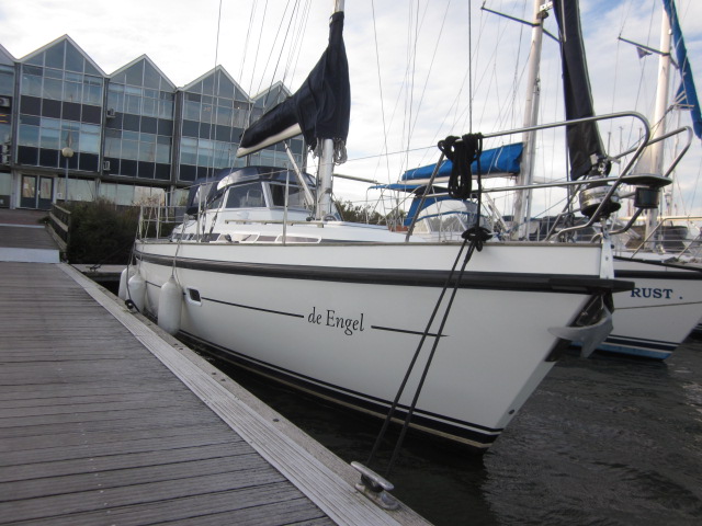 C-Yacht C11.00 bj 2004, Zeer fraai en goed onderhouden toerjacht - C — foto 1 van 12