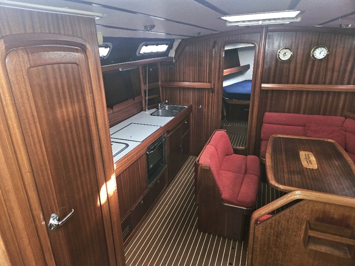 Bavaria 42 Cruiser — foto 4 van 28