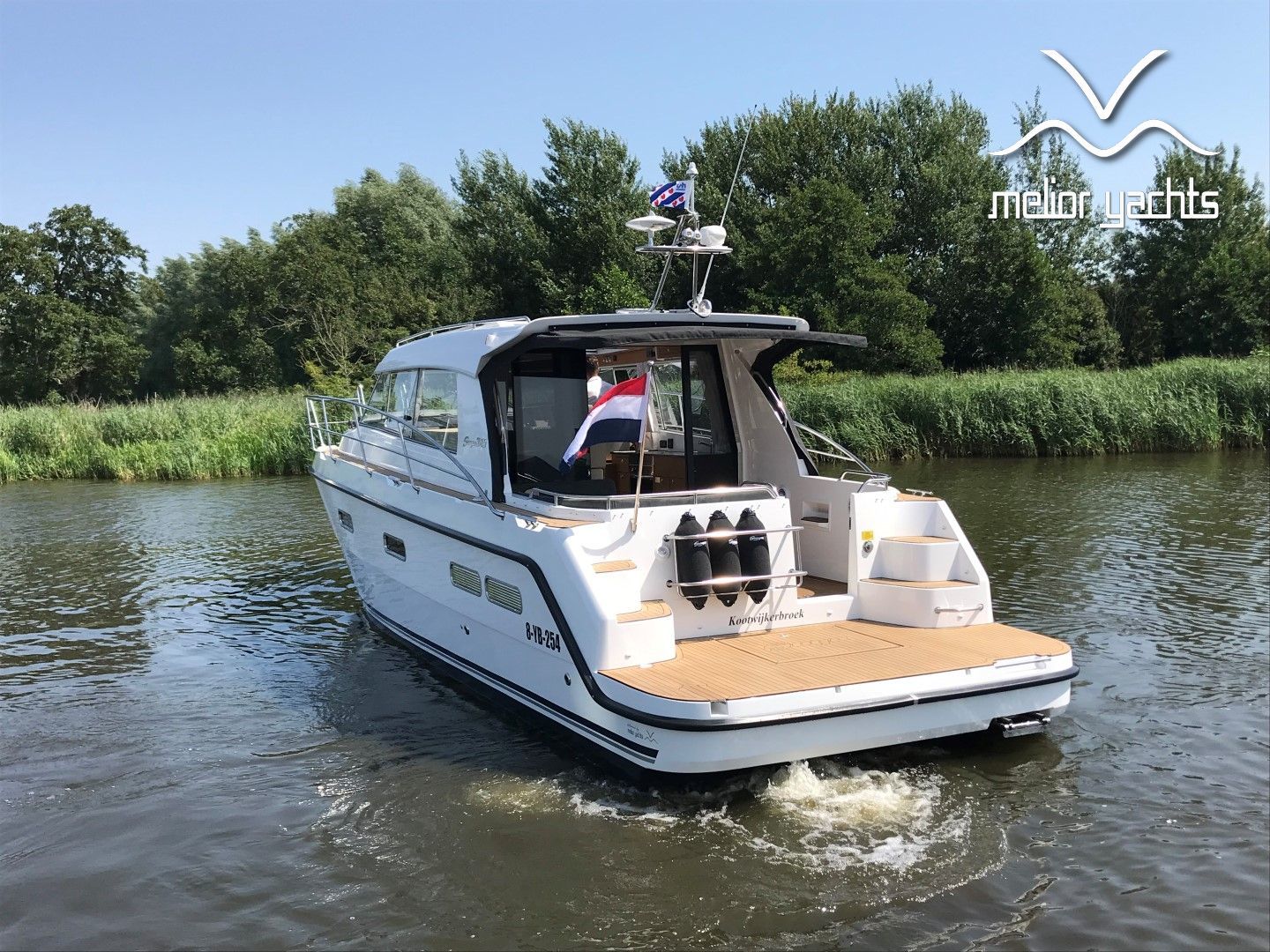 Saga 385 — foto 35 van 39