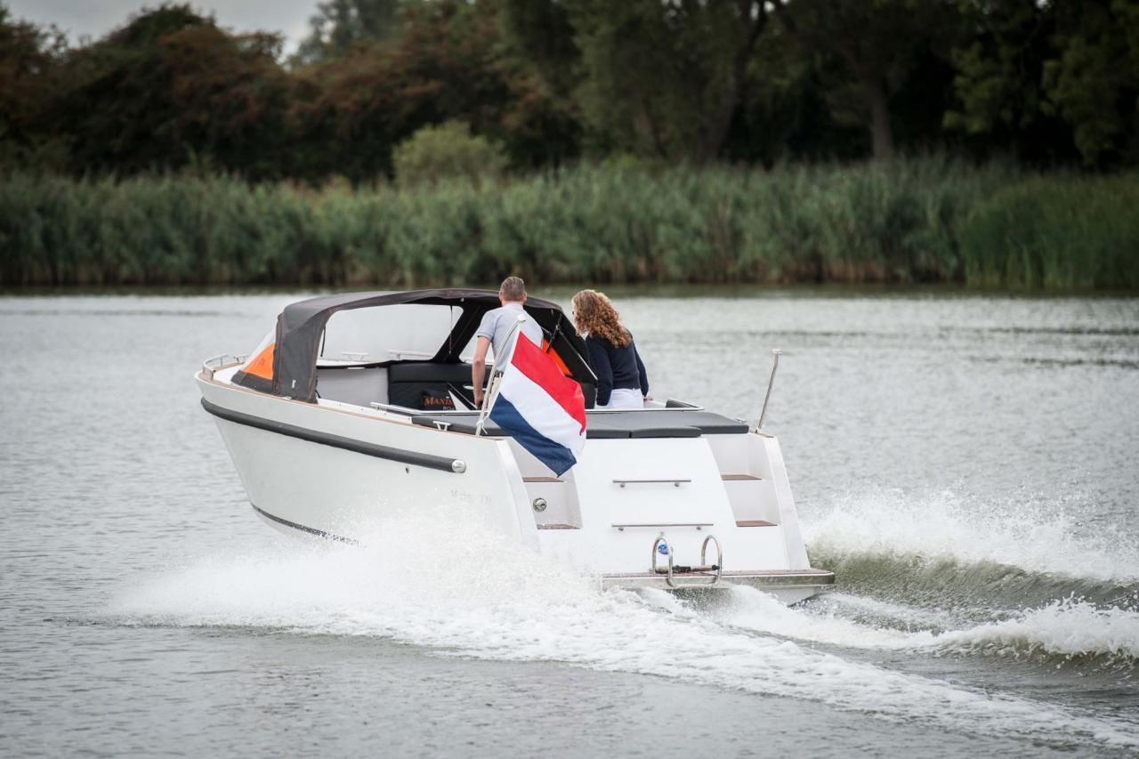 Maxima 730 tender — foto 7 van 28