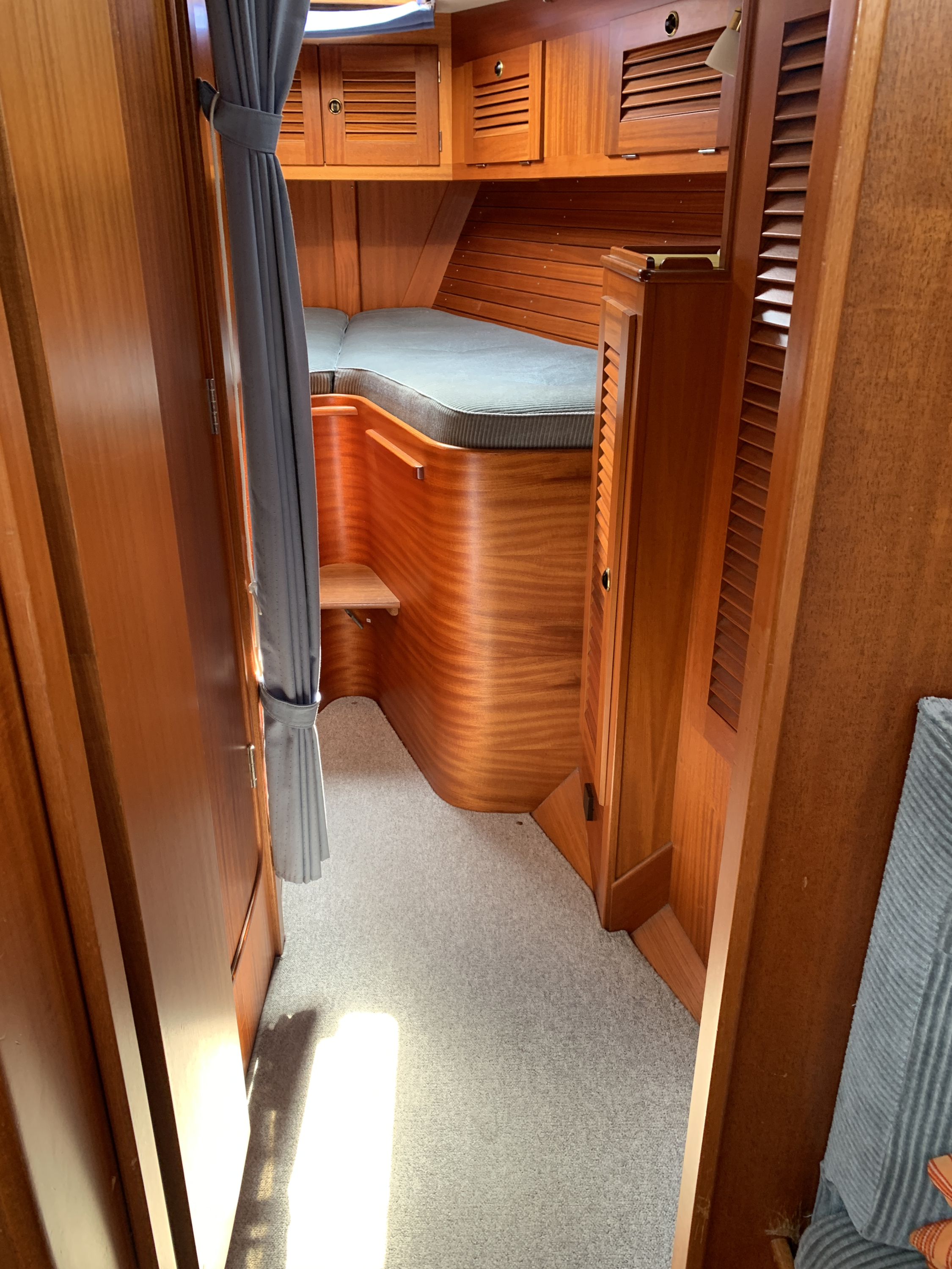 Hallberg-Rassy 42 — foto 44 van 77
