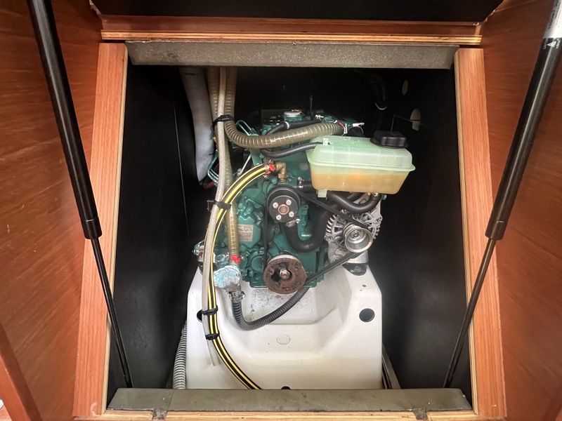 Dufour 360 GL — foto 19 van 45