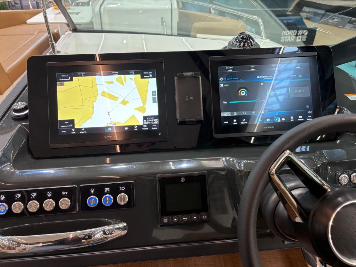 Jeanneau TH33 Twin-Hull — foto 22 van 29