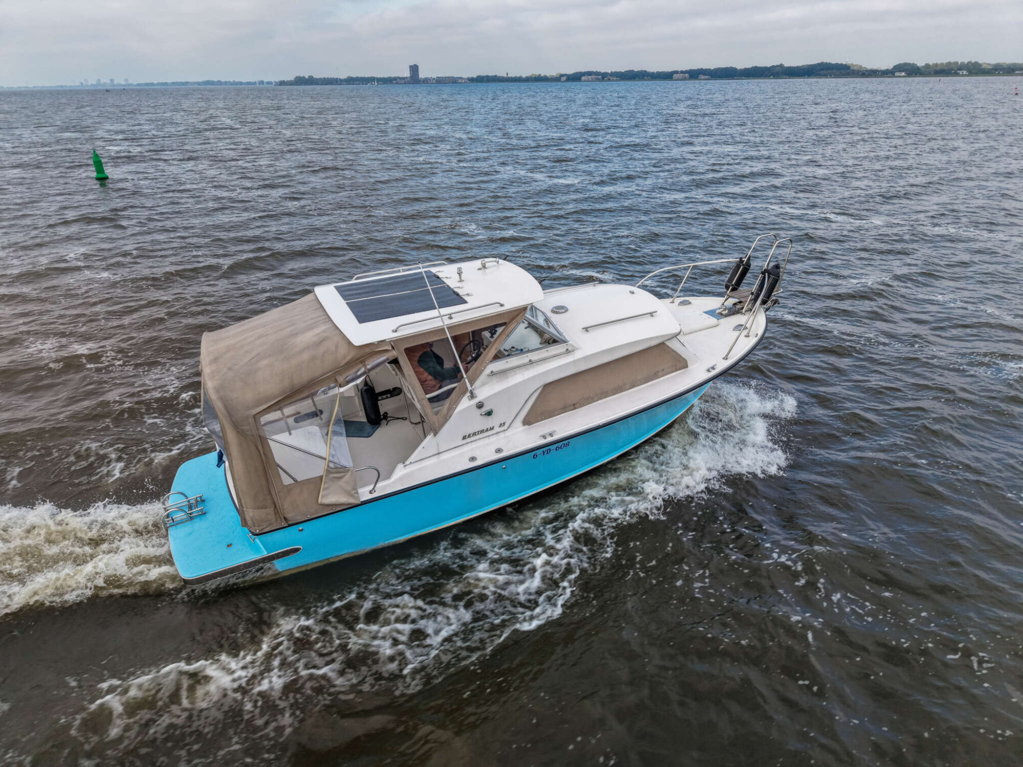 Bertram 25 Express Cruiser — foto 23 van 28