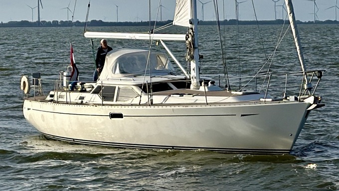Oyster 45 Deck Saloon — foto 6 van 12