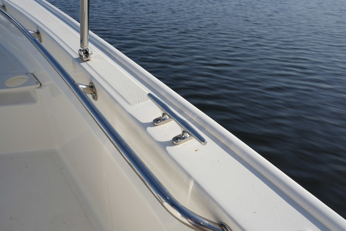 Boston Whaler 210 Montauk — foto 38 van 50