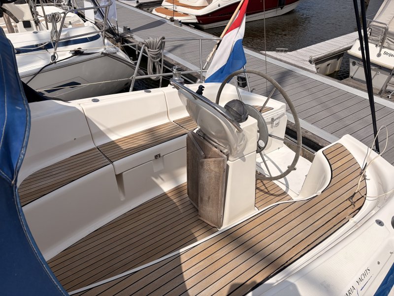 Bavaria Yachtbau Bavaria 32 — foto 9 van 12