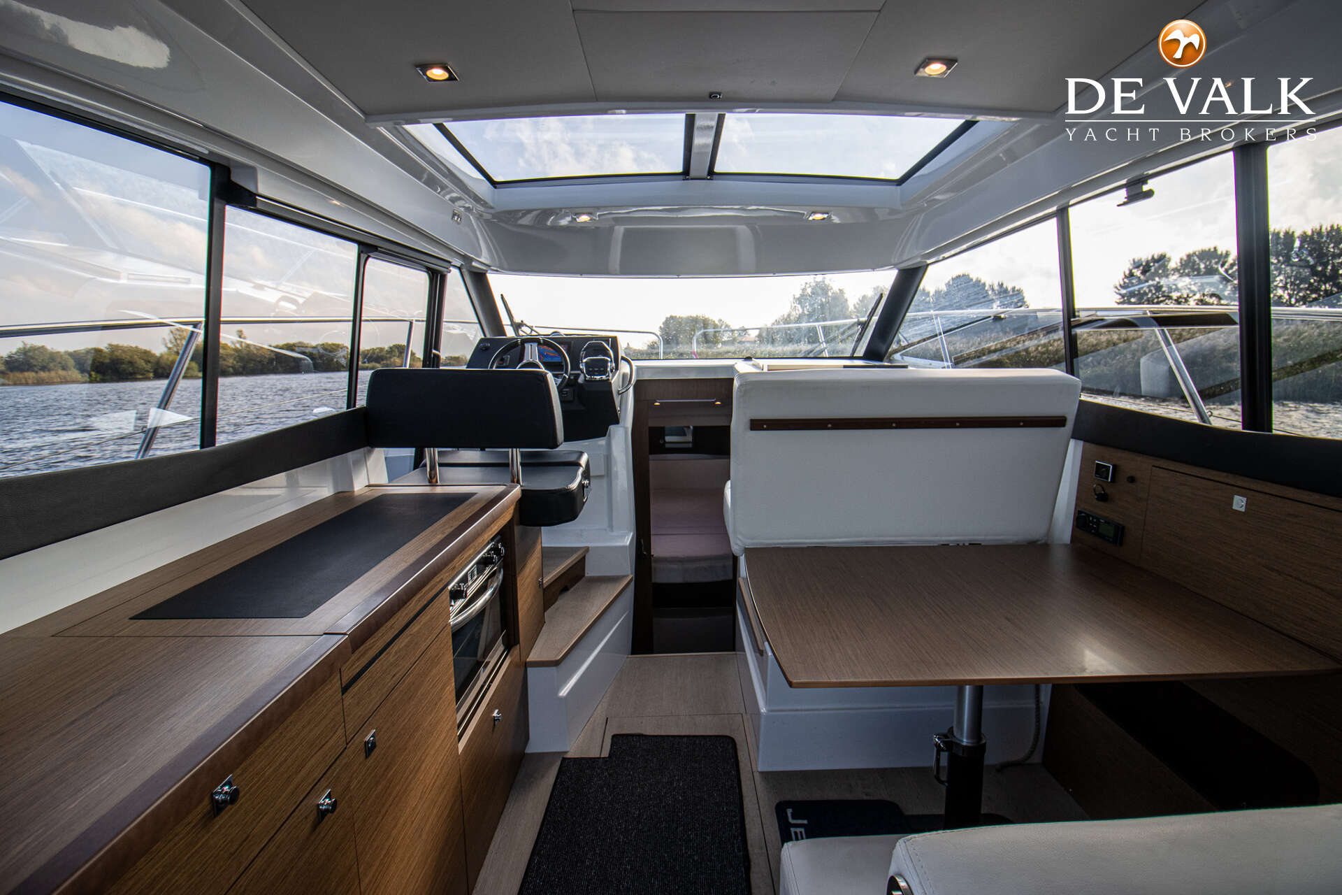 Jeanneau NC 9 — foto 17 van 38