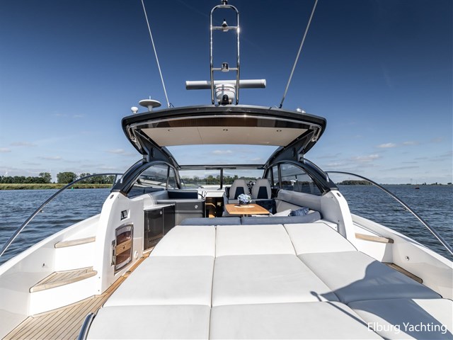 Princess V48 — foto 25 van 84