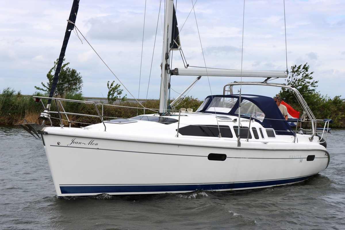 Hunter 340