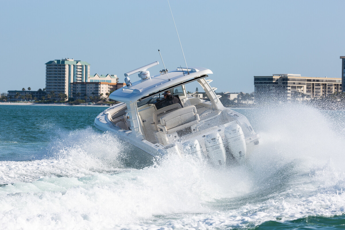 Boston Whaler 350 Realm — foto 5 van 32