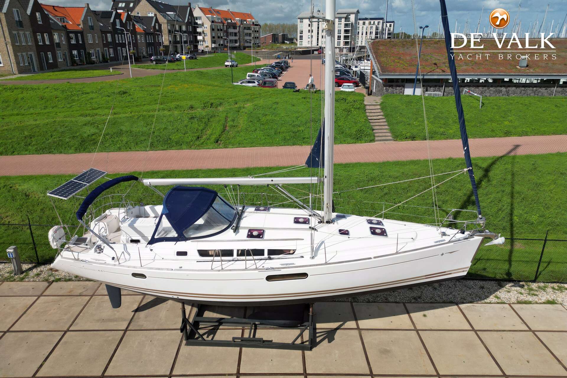 Jeanneau Sun Odyssey 44i — foto 2 van 39