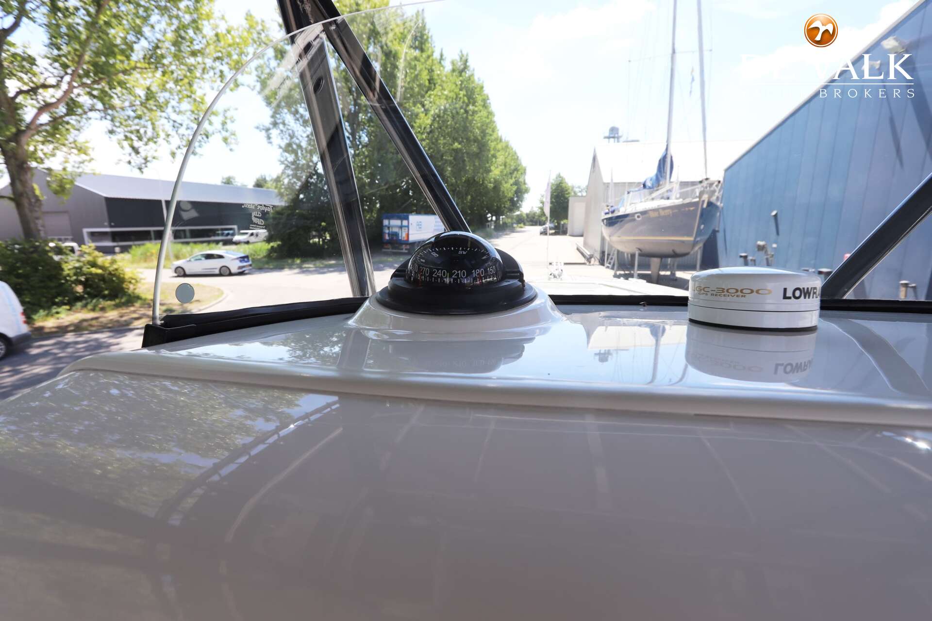 Boston Whaler 270 Outrage — foto 11 van 42