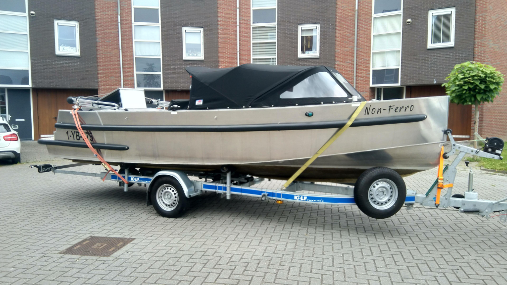 Van Vossen 660 tender met 70 pk Suzuki AVTL — foto 6 van 6