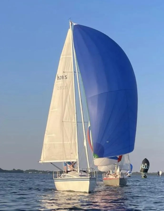 Hunter 28.5 — foto 41 van 44