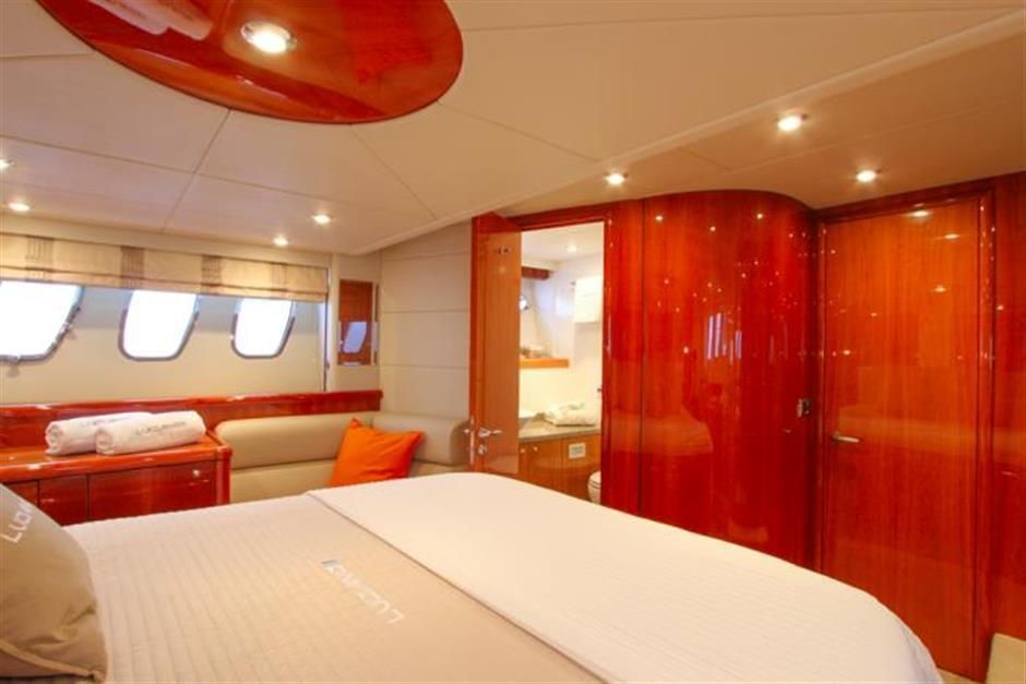 Sunseeker Predator 64 — foto 2 van 2