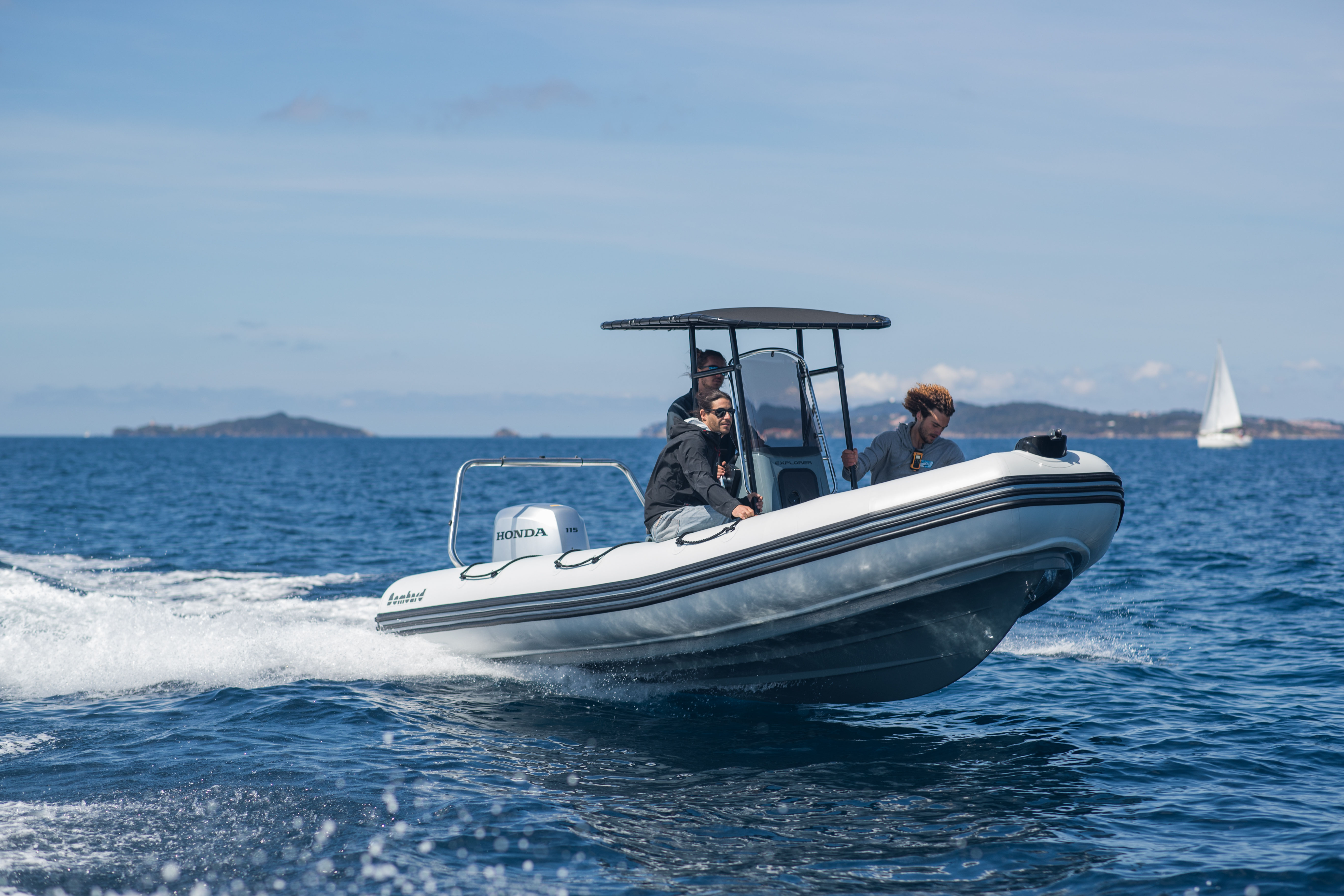 EXPLORER 600 — foto 2 van 2