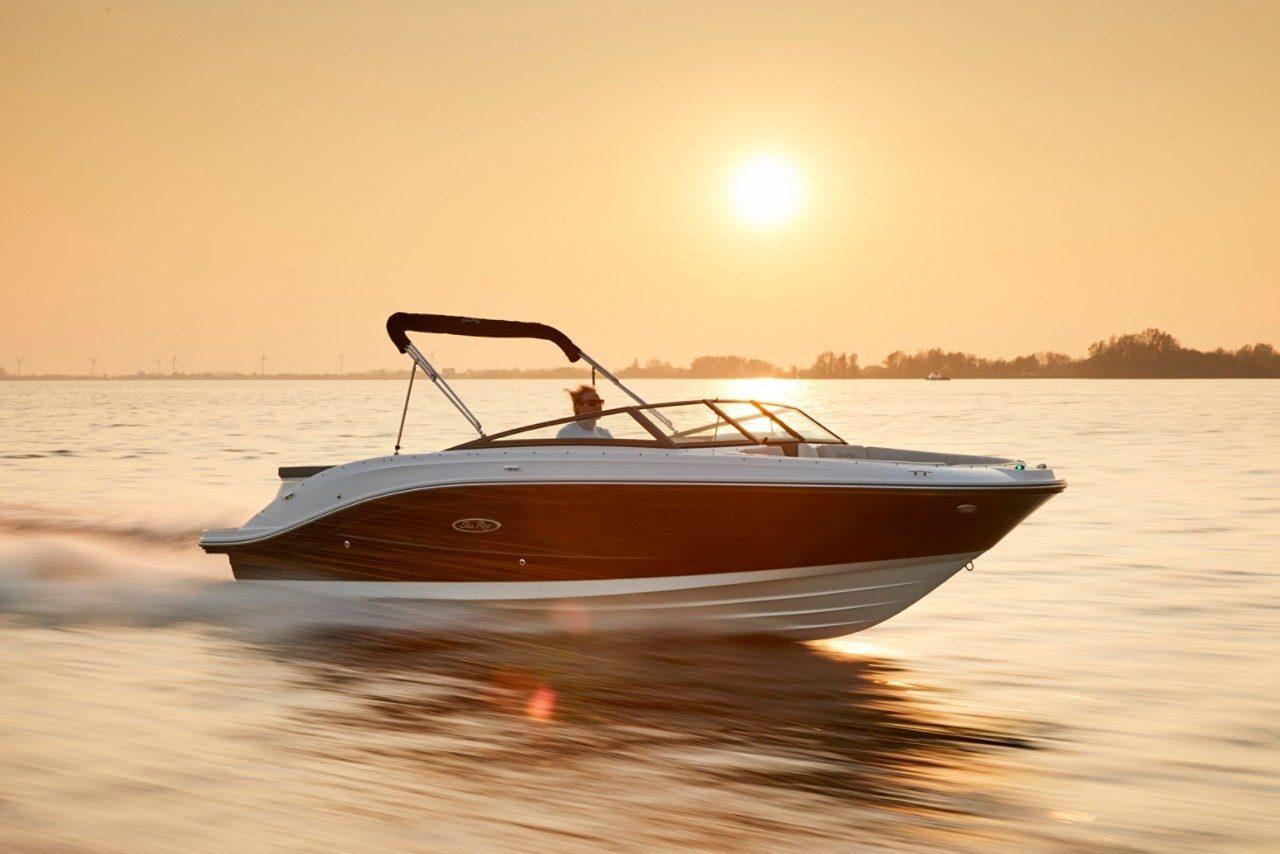 Sea Ray SPX 230