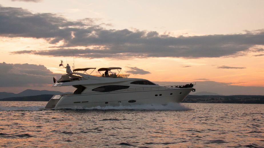Ferretti 760 — foto 2 van 2