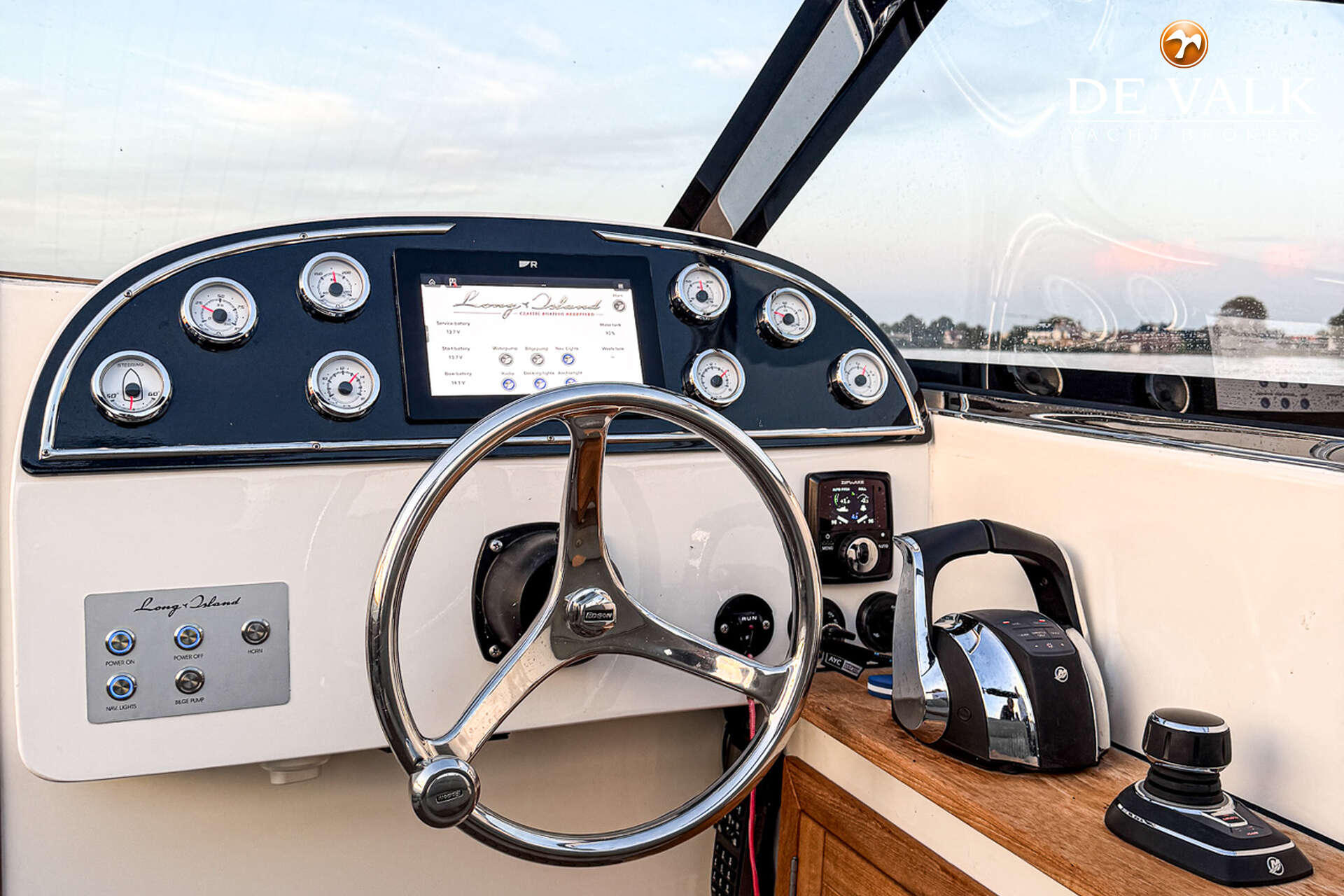 Long Island 33 Runabout — foto 12 van 30