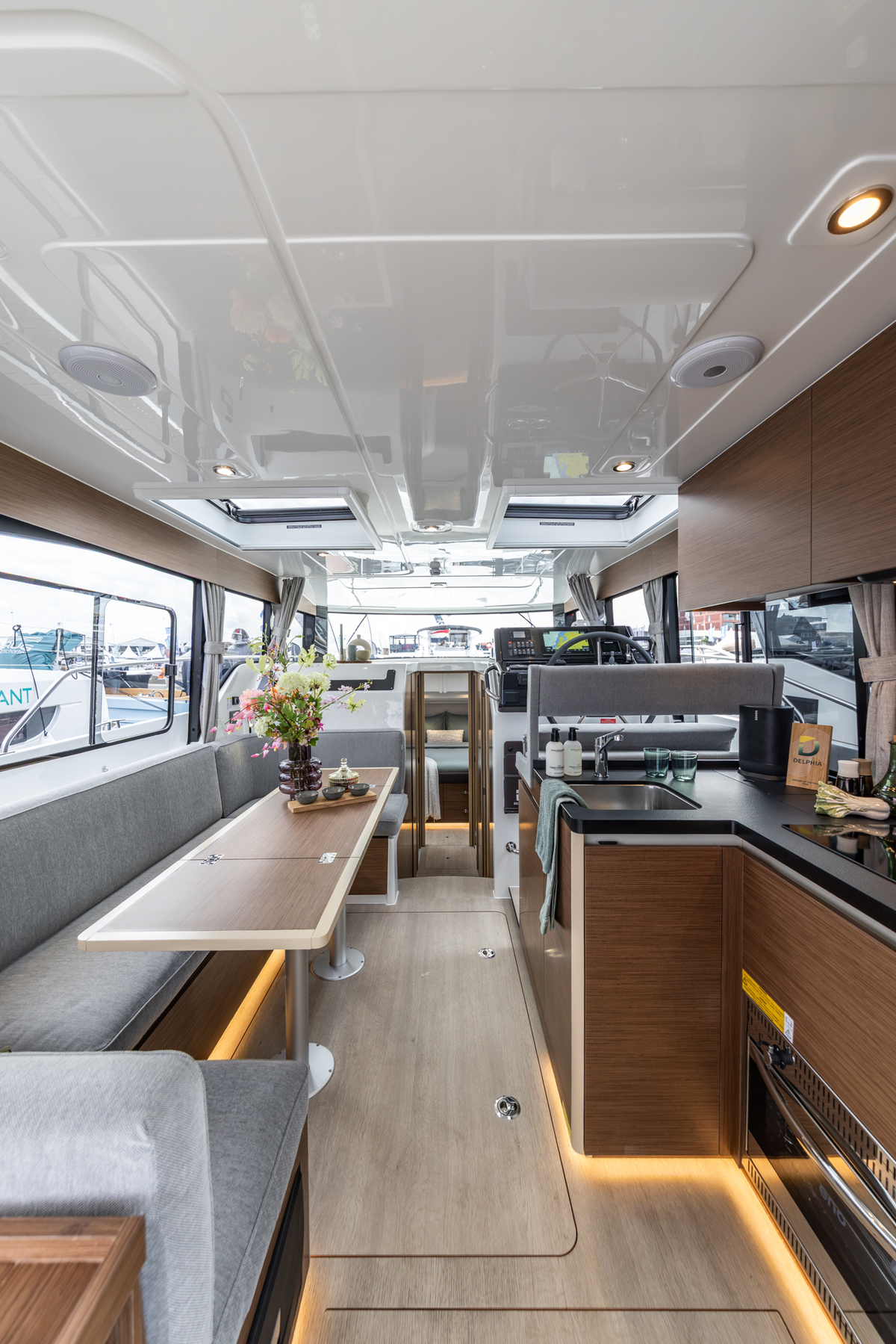 Delphia Yachts Delphia 11 Sedan (Tornado Dutch Design) — foto 3 van 12
