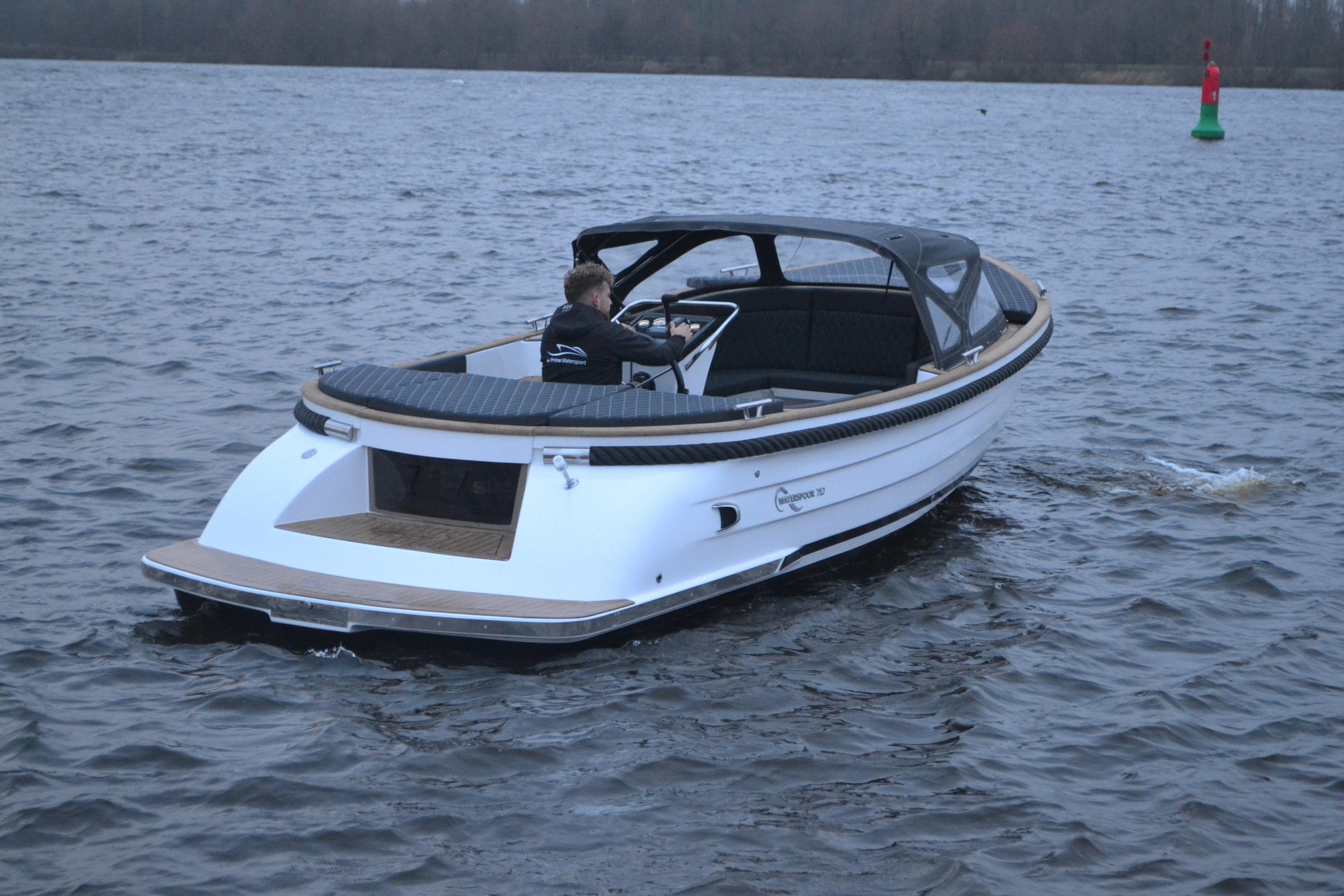 Waterspoor 717Outboard — foto 3 van 8