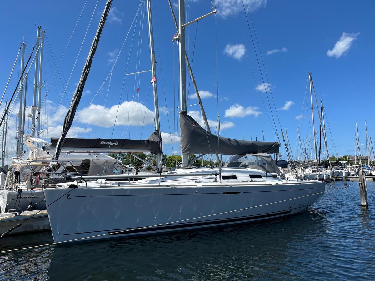 Beneteau First 36.7